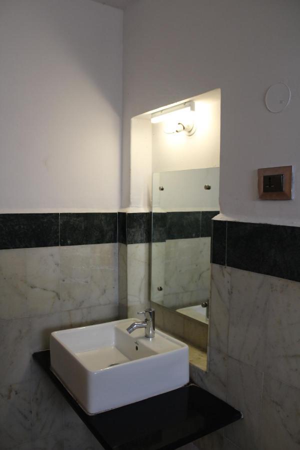 Kaveri Hotel Bed & Breakfast Mysore Εξωτερικό φωτογραφία