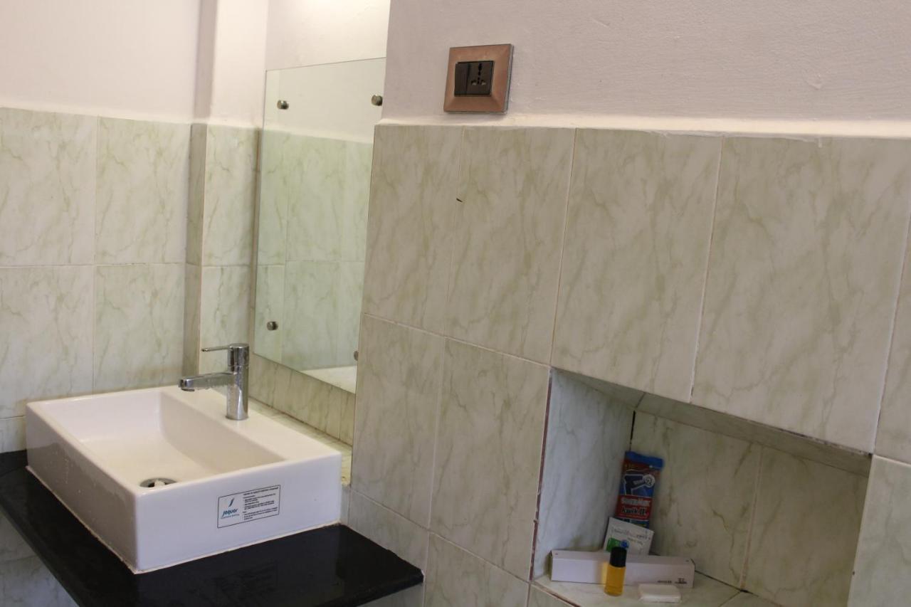 Kaveri Hotel Bed & Breakfast Mysore Εξωτερικό φωτογραφία