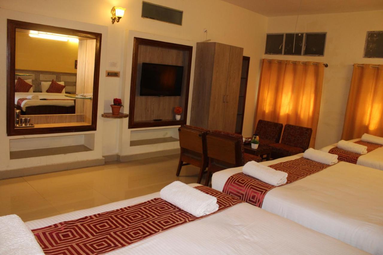 Kaveri Hotel Bed & Breakfast Mysore Εξωτερικό φωτογραφία